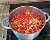 Csipkebogyó leves makaronnal recept fázis 2 fotója