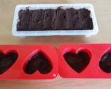 A picture of step 3 of Vickys Chocolate Freezer Fudge.