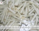 รูปขั้นตอนการทำที่ 2 ของ แกงเผ็ดหน่อไม้สดใส่หมู