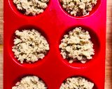 Une image de l'étape 9 de Muffins aux groseilles et crumble de noisettes.