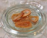 A picture of step 1 of Garlic Chips and Garlic Oil.