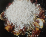 Foto del paso 6 de la receta: Arroz con gambas, almejas y pulpo