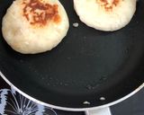 Foto del paso 8 de la receta: Arepas de yuca con queso