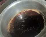 A picture of step 1 of Elaichi chaye.