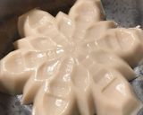 Foto del paso 3 de la receta: Gelatina de nuez y mora azul