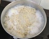 A picture of step 1 of Maggi Bombs.