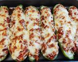 Foto del paso 8 de la receta: Calabacines rellenos con sofrito de pollo