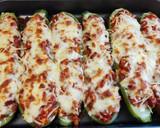 Foto del paso 8 de la receta: Calabacines rellenos con sofrito de pollo