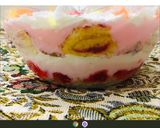 A picture of step 8 of Custard Trifle Bowl.
