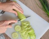 Une image de l'étape 1 de Concombre à la crème.