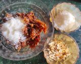 A picture of step 1 of Dates coconut laddu.
