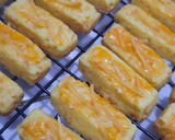 Foto langkah ke 6 dari resep Kaastengel (Kastengel) lumer ngeprul nagih.