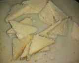 A picture of step 2 of Bread stuffed pakoras.