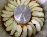 Foto del paso 3 de la receta: Torta de Manzana invertida!!! Nunca falla💕