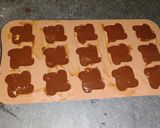 A picture of step 8 of Nut chocolate.