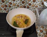 Foto langkah ke 3 dari resep Jamur Enoki Kuah Pedas.
