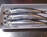 A picture of step 1 of Sardine Kabayaki.