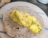A picture of step 5 of Wheat cheese veggie wrap.