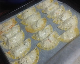 Foto del paso 4 de la receta: Empanadillas de ventresca, puré de pimiento asado y mejillones