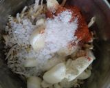 लसणाची चटणी (lasnachi chutney recipe in marathi) रेसिपी स्टेप 3 फोटो 