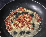 A picture of step 5 of Shrimp Linguine.