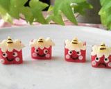 A picture of step 7 of Setsubun Character Bento Crabstick Demons.
