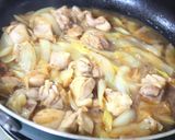A picture of step 3 of Rich Stir-Fried Oyako Chicken and Egg Rice Bowl.