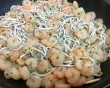 Foto del paso 4 de la receta Pasta de colores con mariscos y calabacín