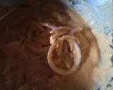 A picture of step 2 of Onion pakoda.