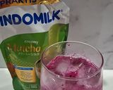 Foto langkah ke 2 dari resep Buah Naga Kocok Matcha Soda.