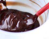 A picture of step 4 of Chocolate Decoration Cake.