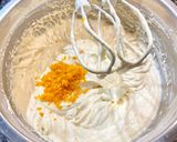 Foto del paso 4 de la receta: Pastel de mantequilla, naranja y plátano, con cobertura crujiente