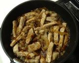A picture of step 6 of Ginger Pork with Plenty of Onions.