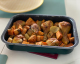 Foto del paso 4 de la receta: Pollo al horno con boniato, sin manchar absolutamente nada!
