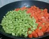 A picture of step 1 of Salsa Vegan Fried Rice.