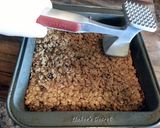 A picture of step 6 of Raisin Seed Granola Bars.