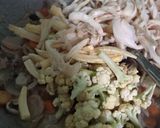 Foto langkah ke 3 dari resep Cah Sayuran Ampela Ayam.