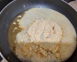 बेसन का हलवा (Besan ka halwa recipe in hindi) रेसिपी चरण 1 फोटो
