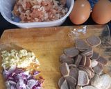 Foto langkah ke 1 dari resep Nasi goreng kecap sederhana.