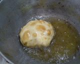 A picture of step 5 of Aloo Kachori.