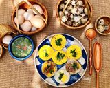 Hình bước làm 5 của món Bánh Căn Trứng Thịt Bò