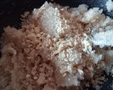 डेसीकेटेड नारळाचे लाडू (dessicated naralache ladoo recipe in marathi) रेसिपी स्टेप 4 फोटो 