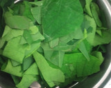 முள்ளு முருங்கைக்கீரை  ரொட்டி ரெசிபி ஸ்டேப் 1 புகைப்படம்