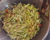 Foto langkah ke 6 dari resep Tumis Labu Siam.