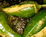 मारवाड़ी स्टाइल हरी मिर्ची की सब्जी (marwari style hari mirch ki sabzi recipe in Hindi) रेसिपी चरण 5 फोटो