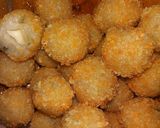 Foto langkah ke 8 dari resep Cilok crispy isi keju.