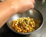 A picture of step 6 of Easy Croutons.