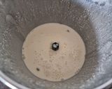 A picture of step 3 of Garlic sauce.