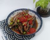 Foto langkah ke 5 dari resep Ikan Dencis Kuah Kecap Pedas.