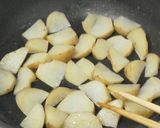 A picture of step 4 of Rosemary Potatoes.